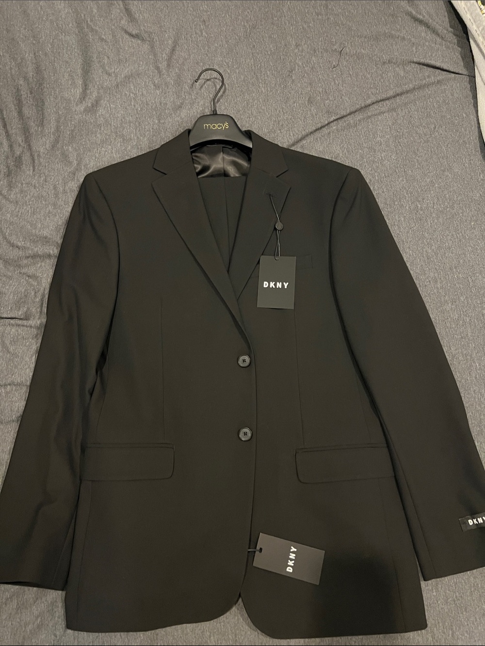 DKNY Men’s Black Classic Suit Blazer and Pant set